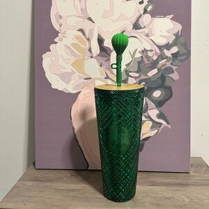 This Starbucks Wicked Emerald Green City Cup is the perfect add!